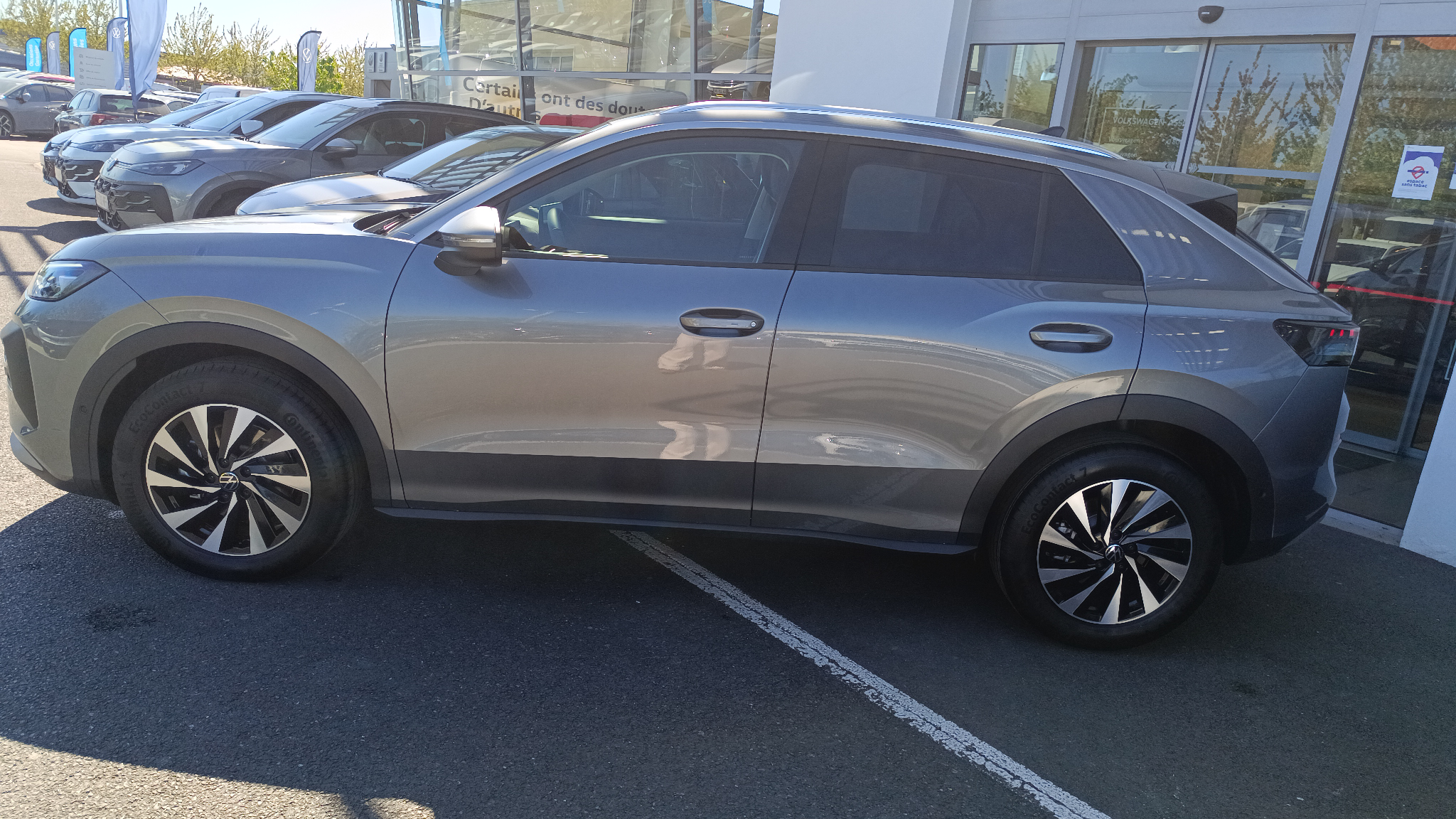 VOLKSWAGEN T-ROC