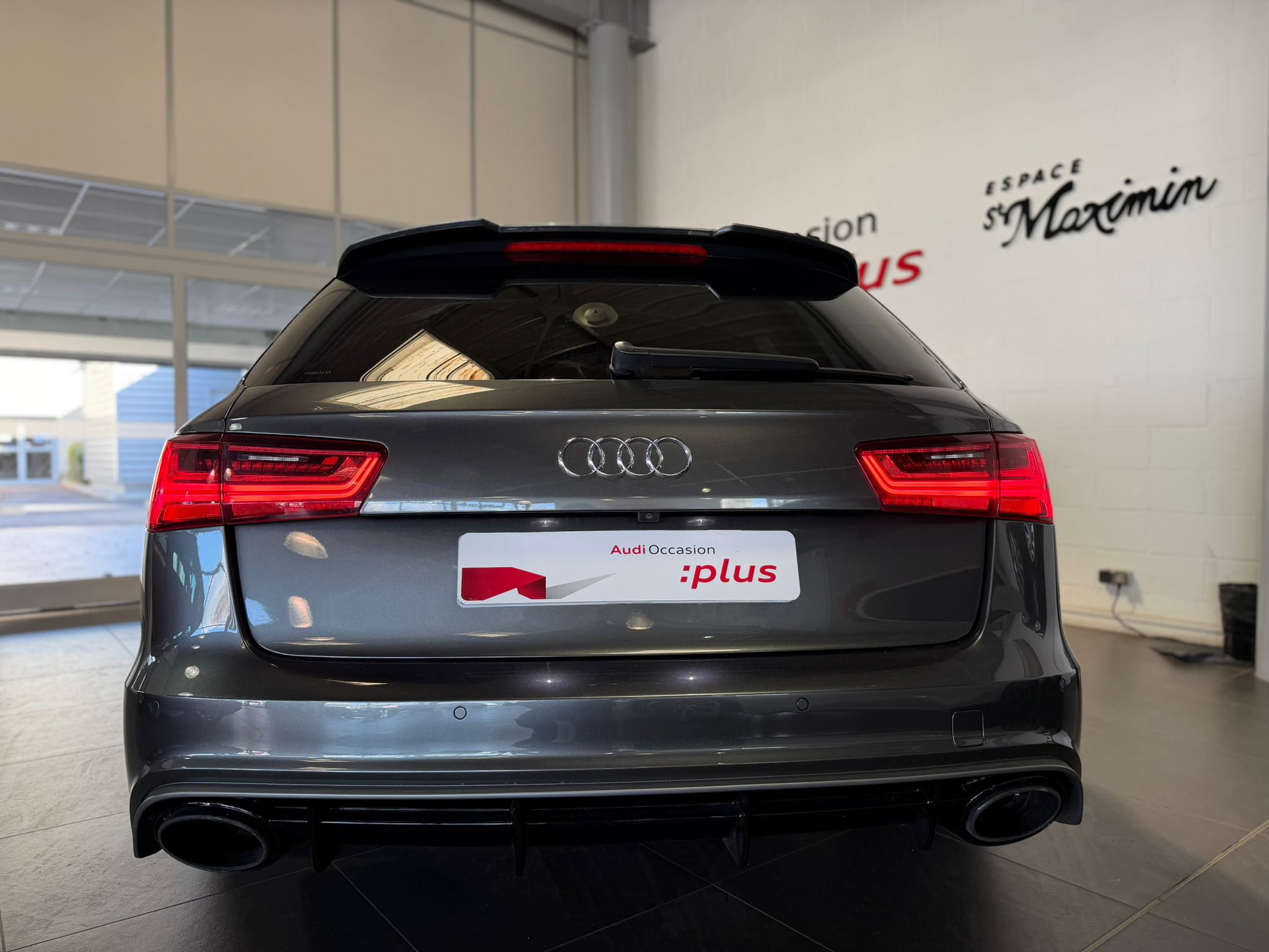 AUDI RS6 AVANT