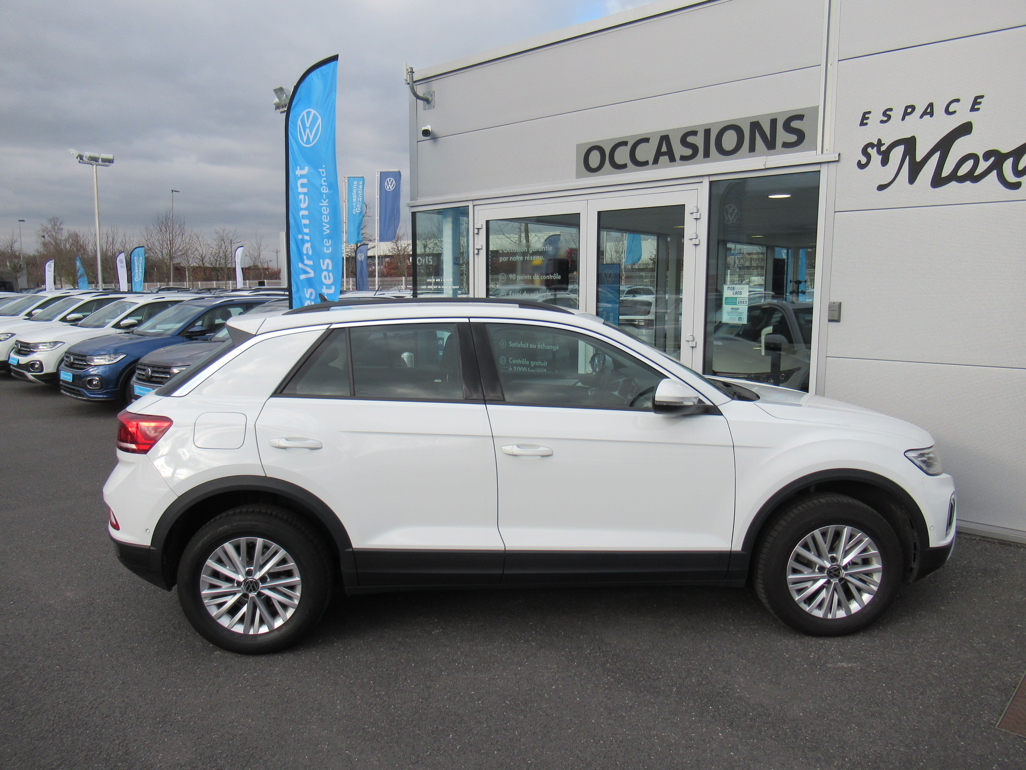 VOLKSWAGEN T-ROC