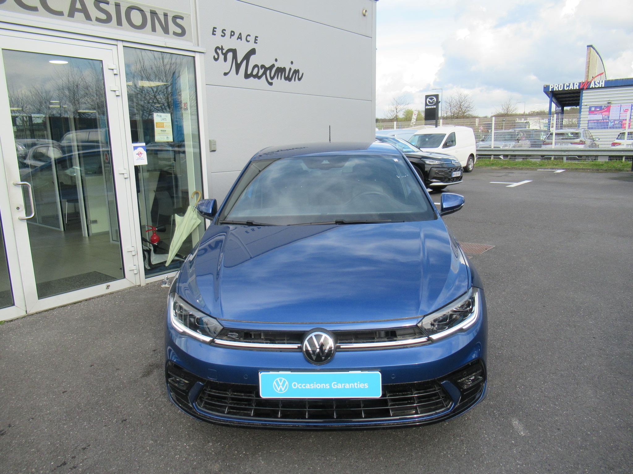 VOLKSWAGEN POLO