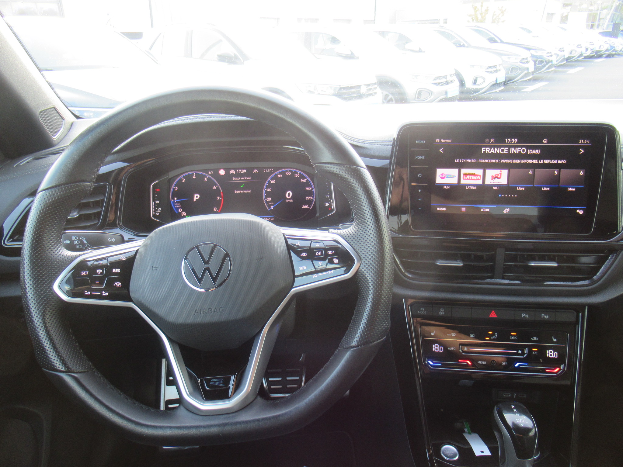 VOLKSWAGEN T-ROC CABRIOLET