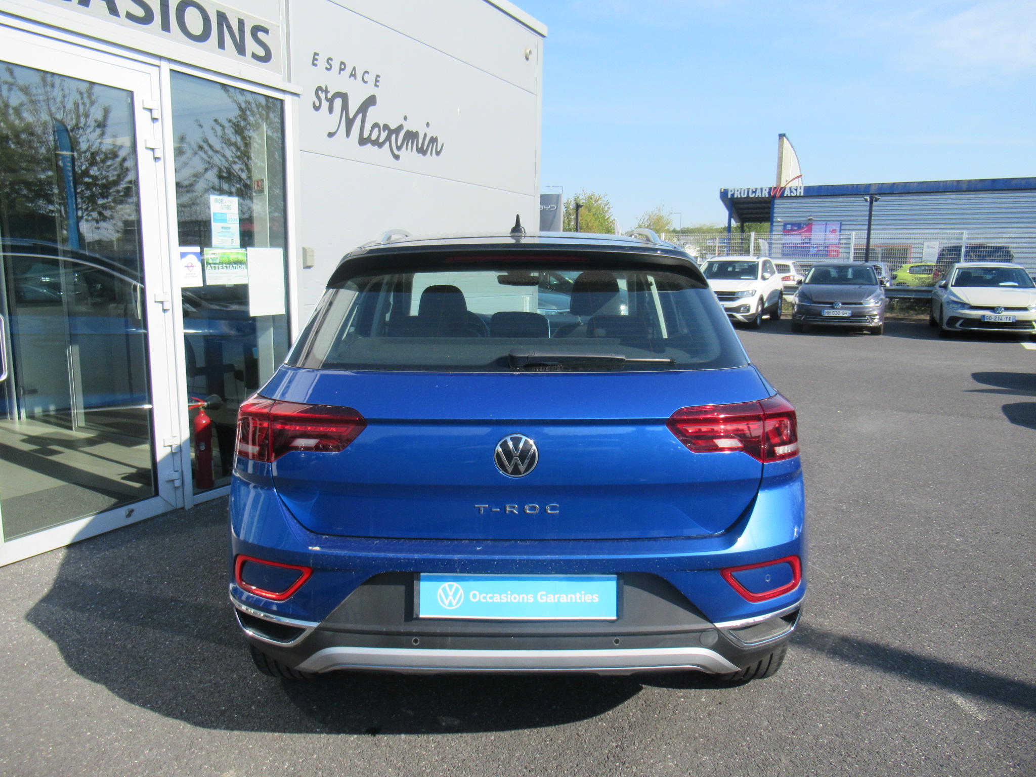 VOLKSWAGEN T-ROC