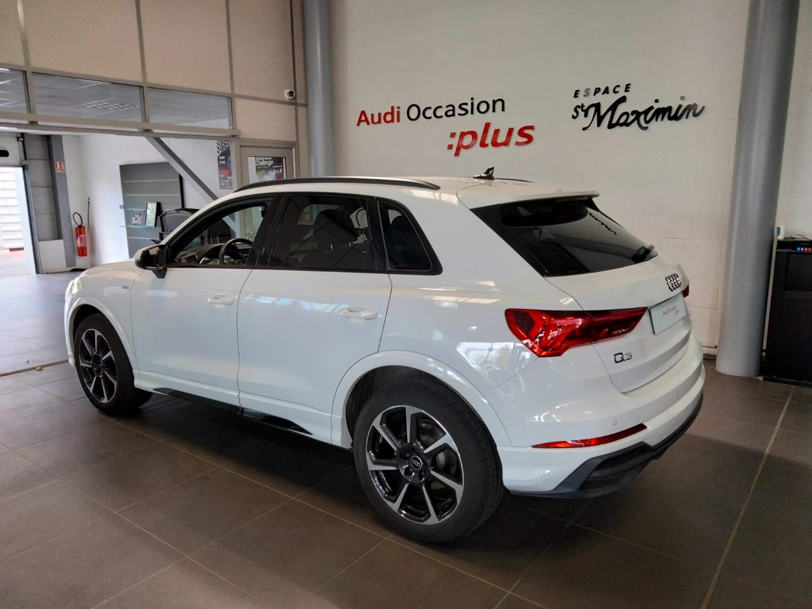 AUDI Q3