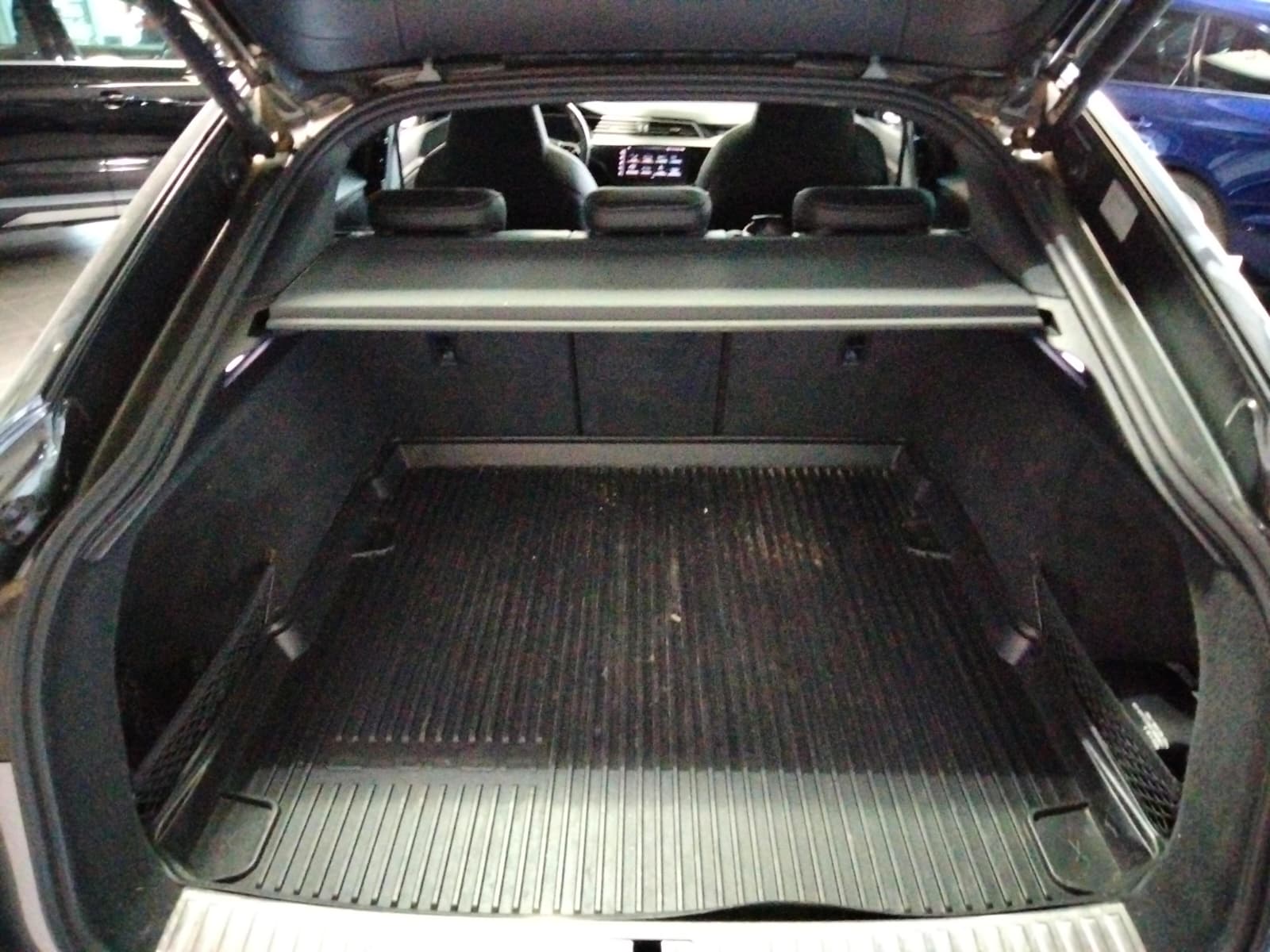 AUDI E-TRON S SPORTBACK