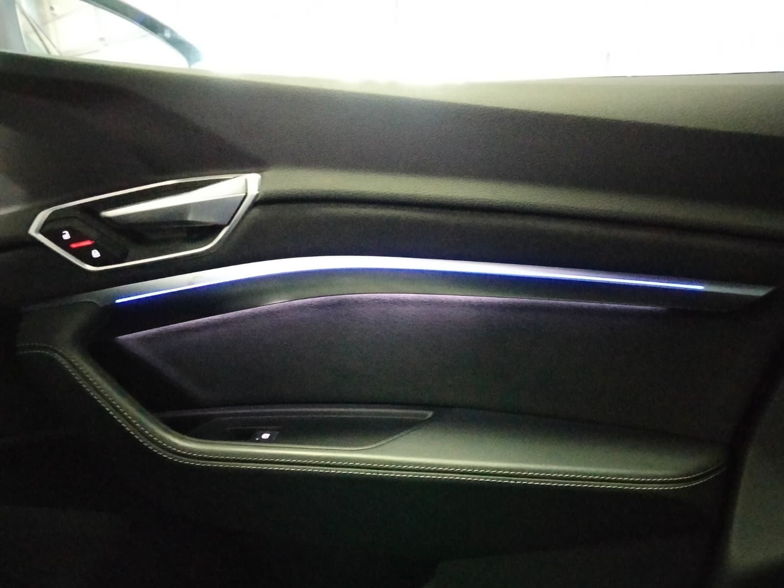 AUDI E-TRON S SPORTBACK