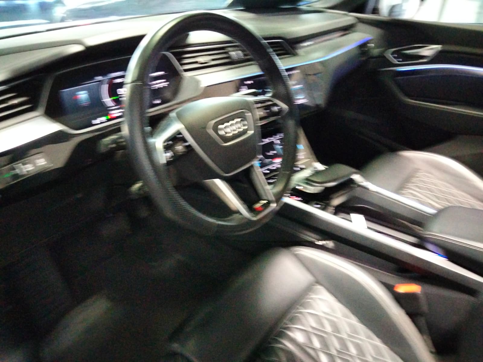 AUDI E-TRON S SPORTBACK