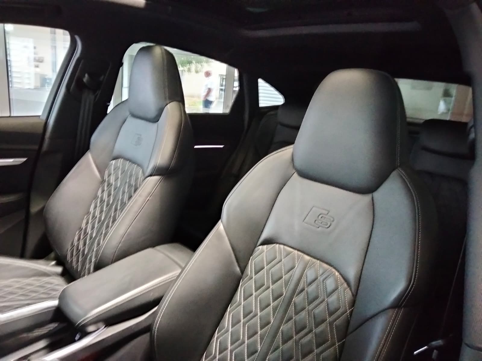 AUDI E-TRON S SPORTBACK