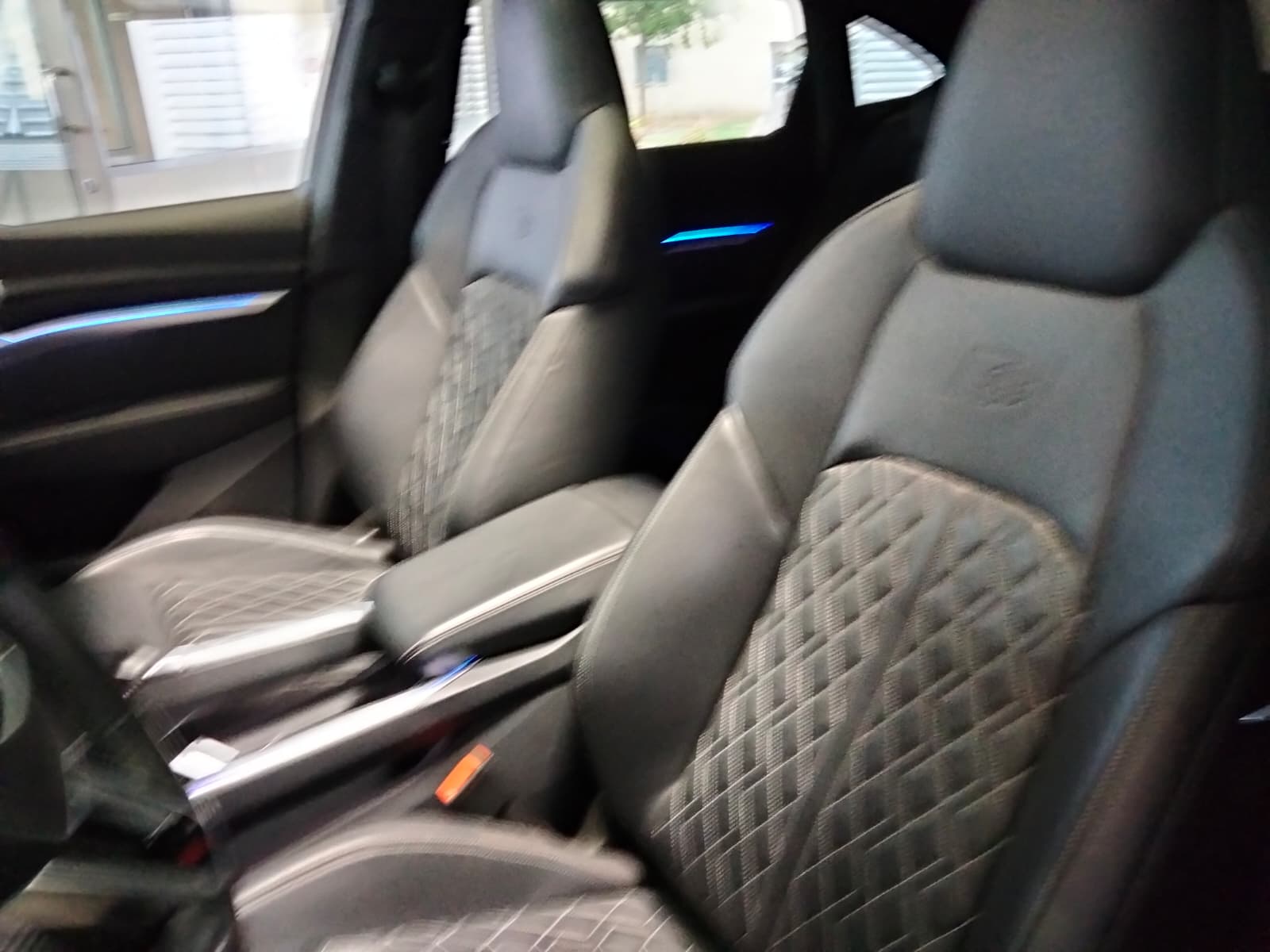 AUDI E-TRON S SPORTBACK