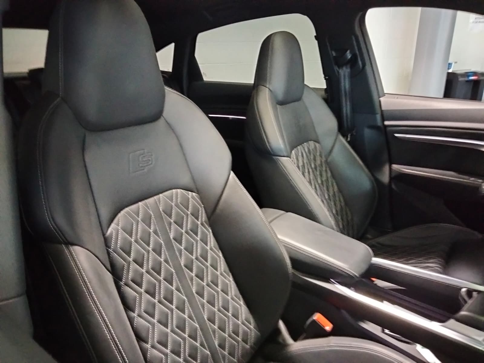 AUDI E-TRON S SPORTBACK