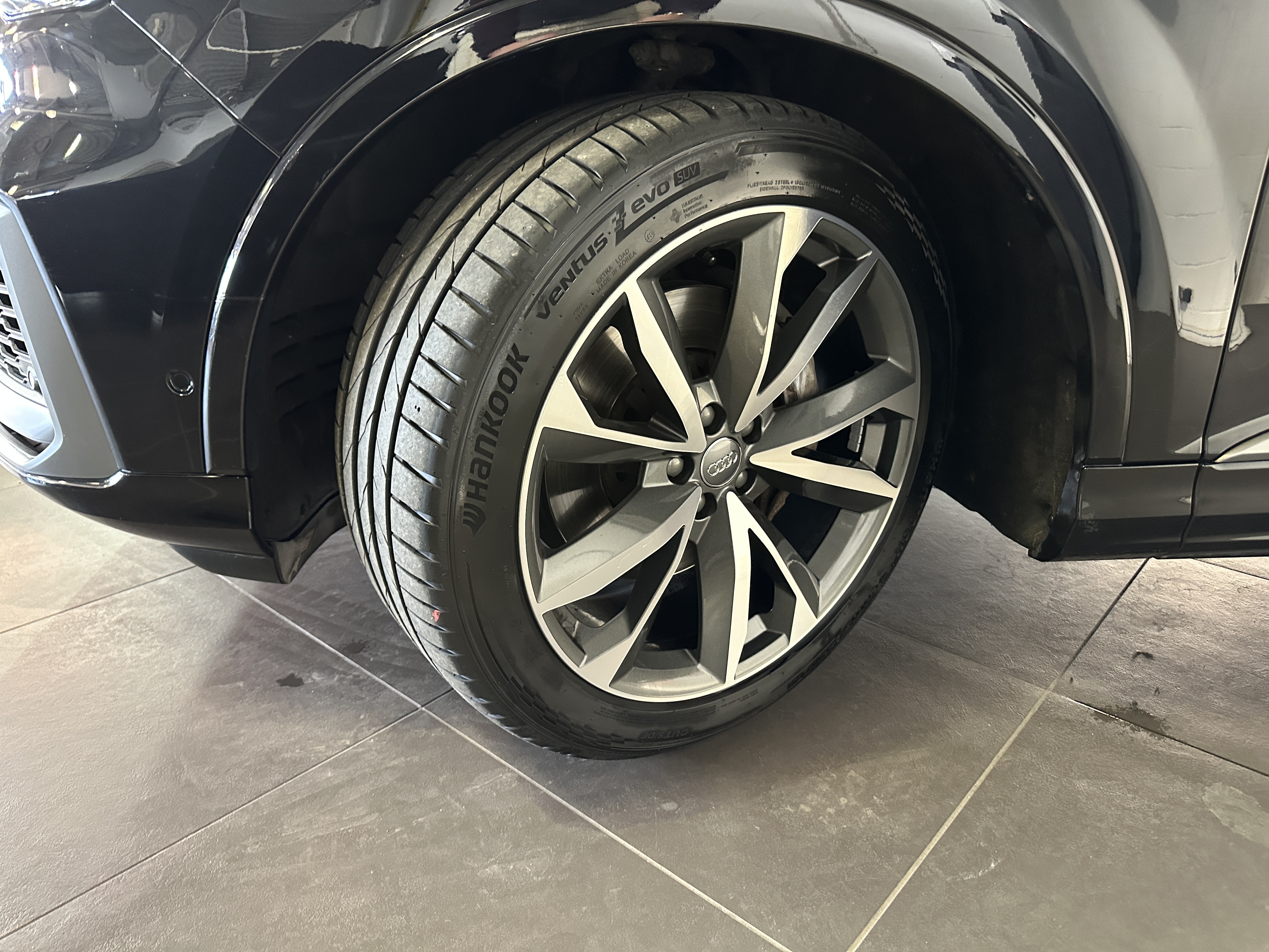 AUDI Q7