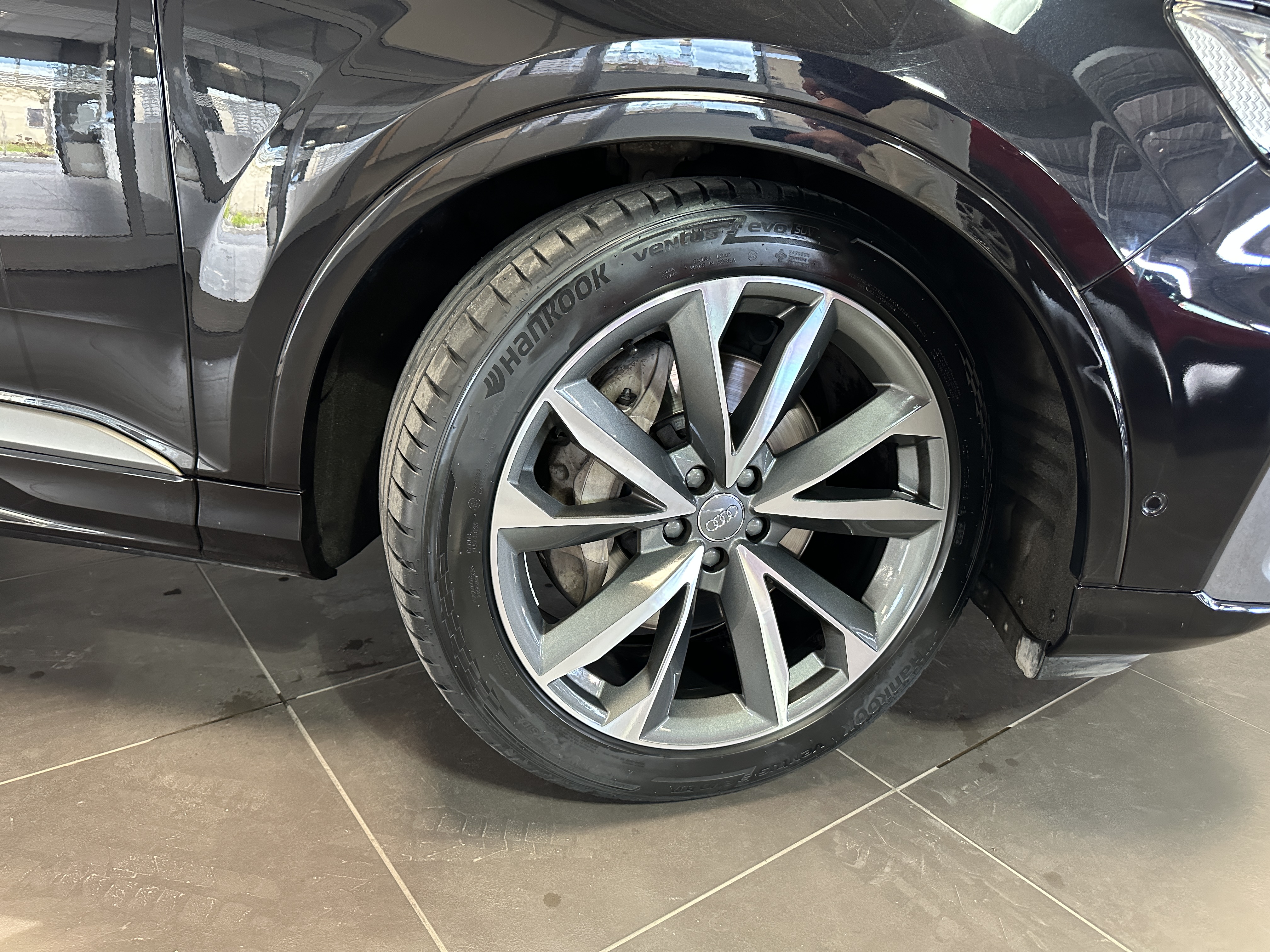 AUDI Q7
