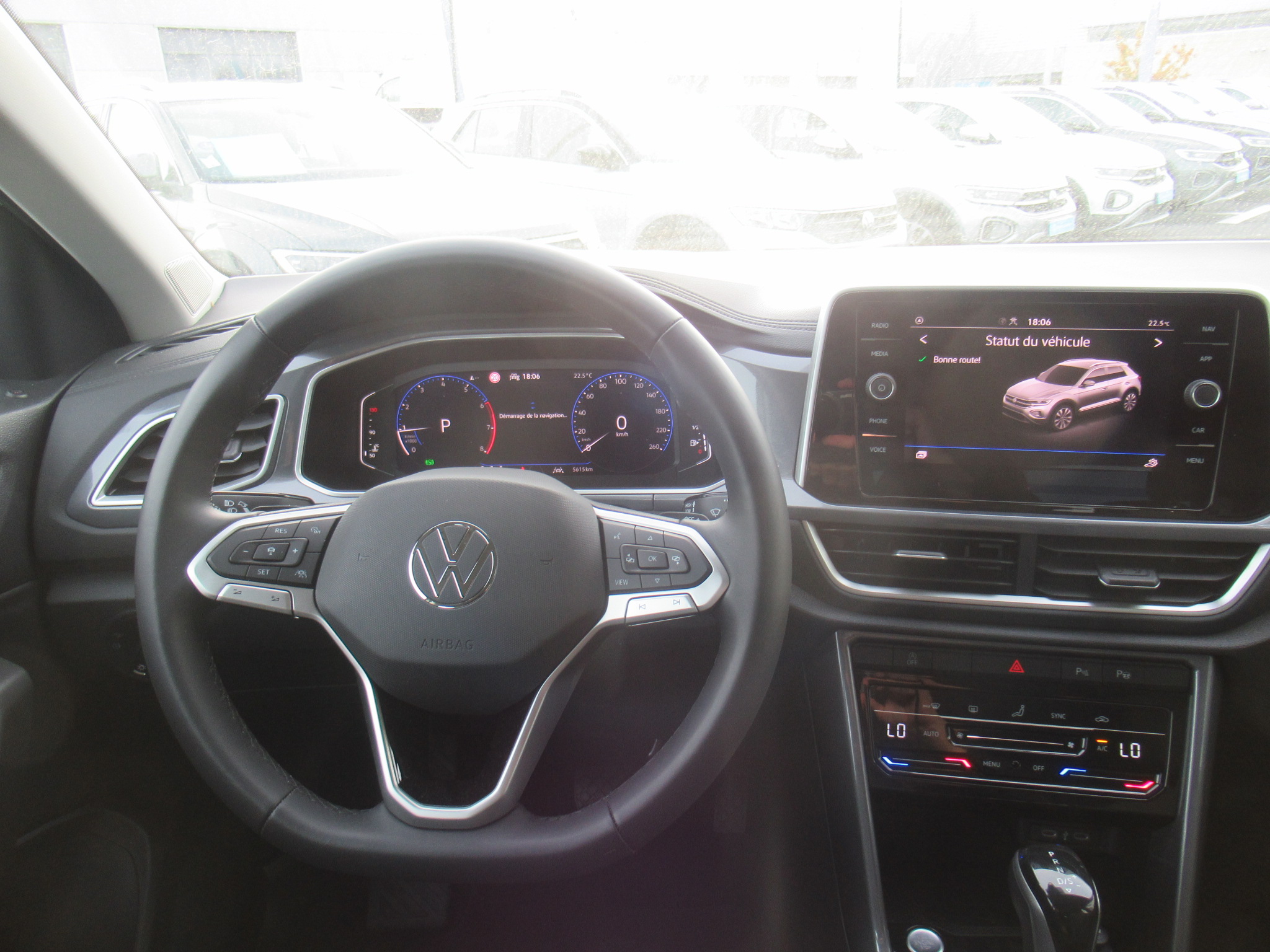 VOLKSWAGEN T-ROC