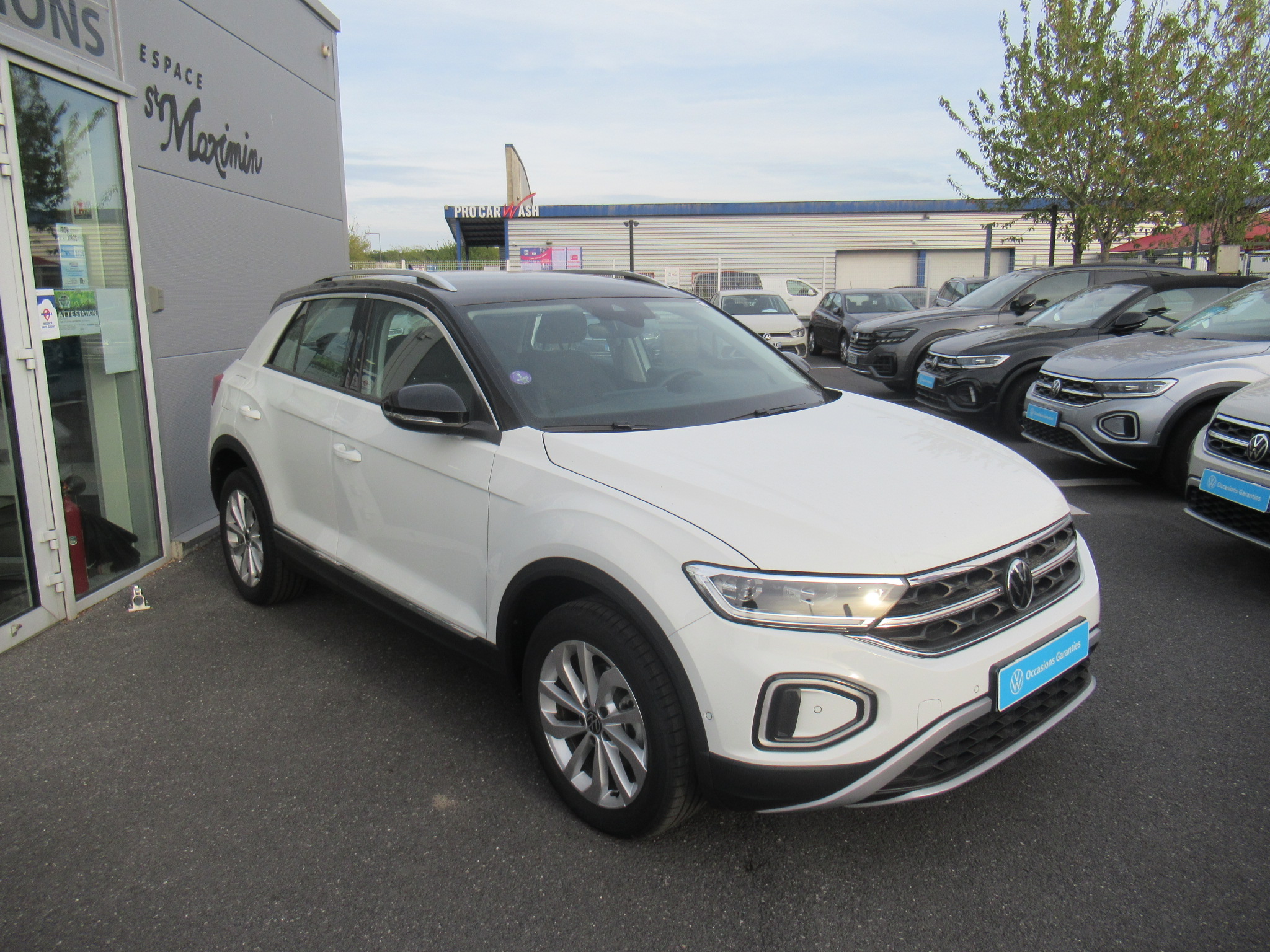 VOLKSWAGEN T-ROC