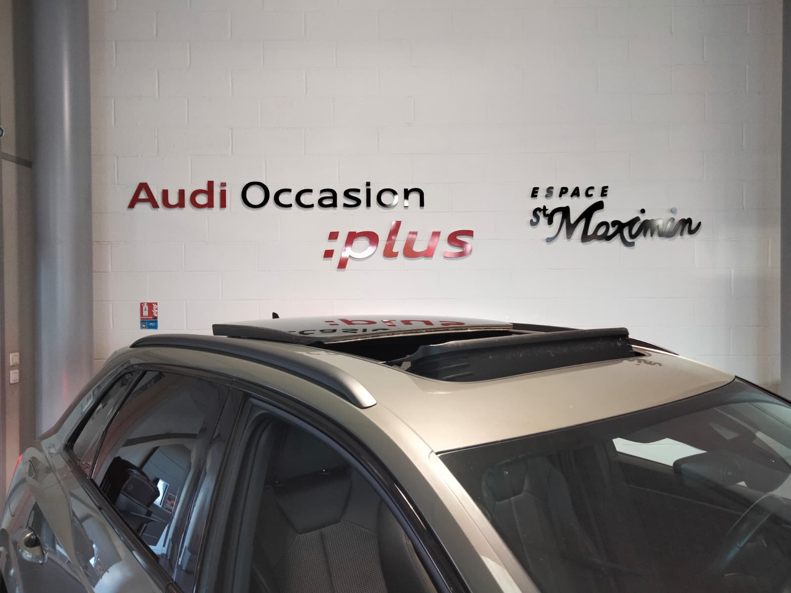 AUDI Q3