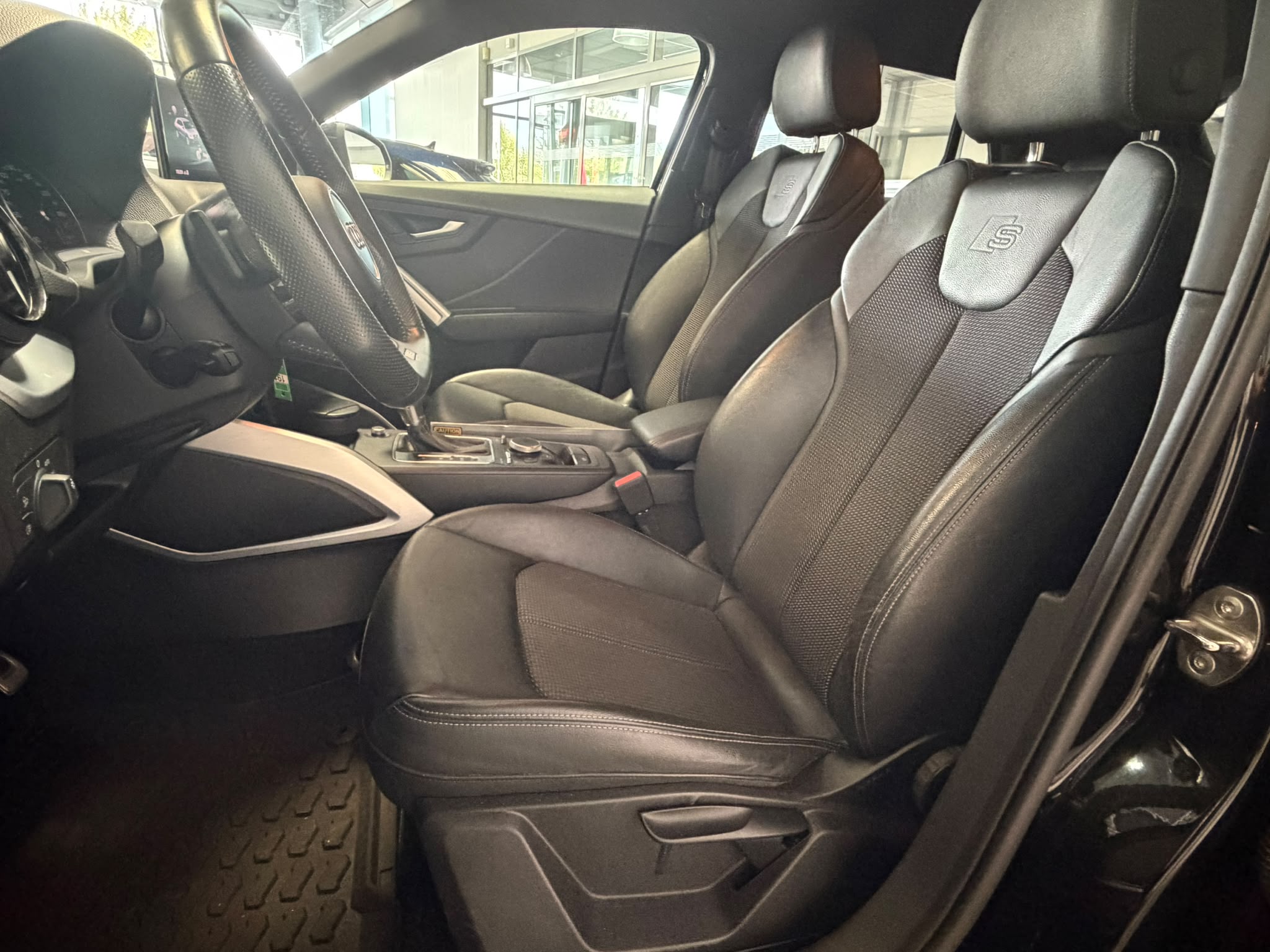 AUDI Q2