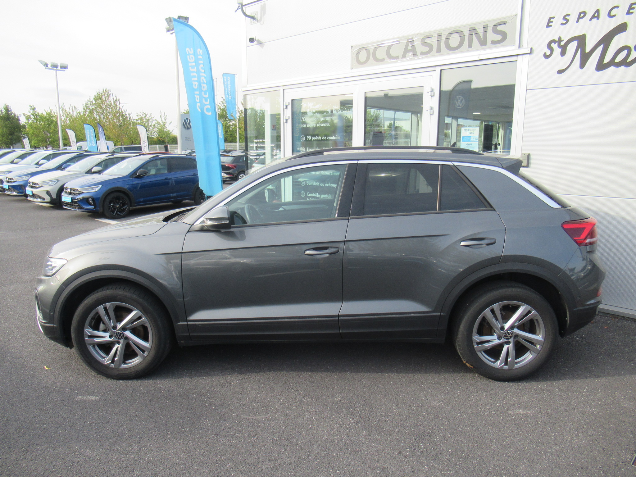 VOLKSWAGEN T-ROC