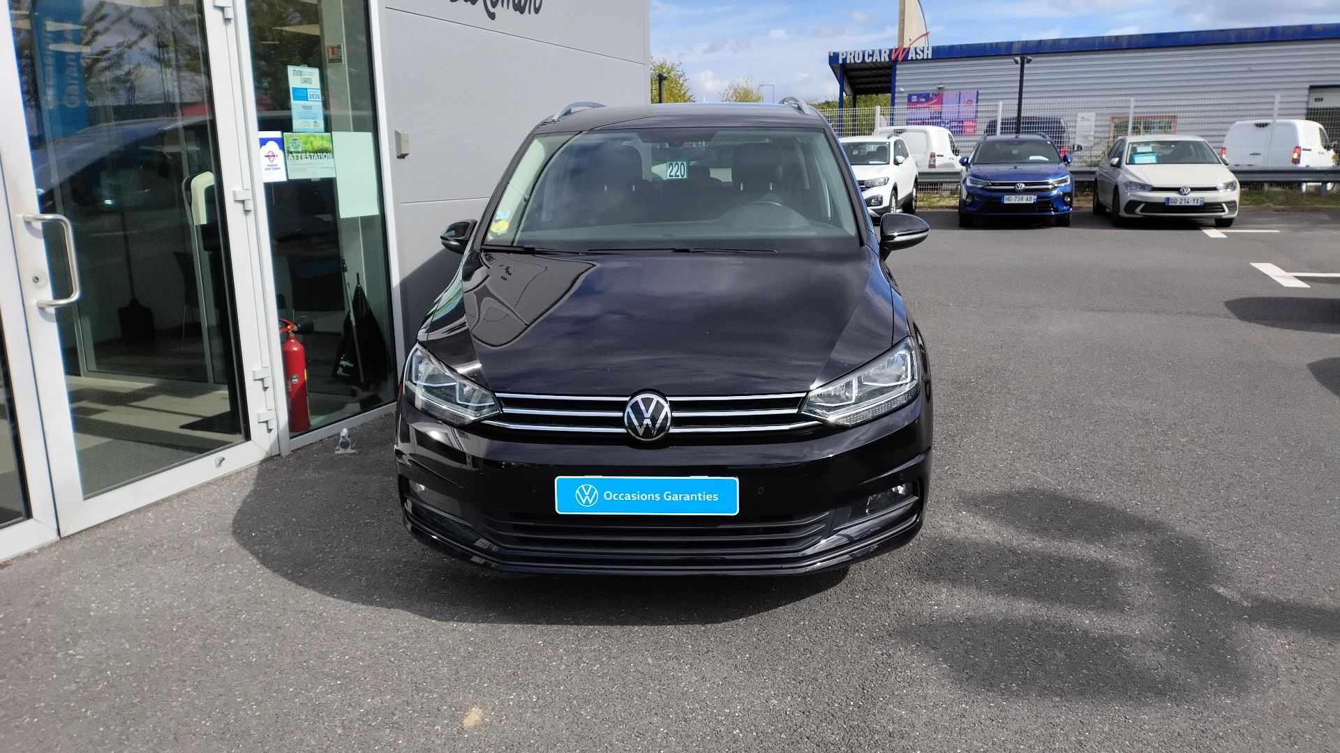 VOLKSWAGEN TOURAN