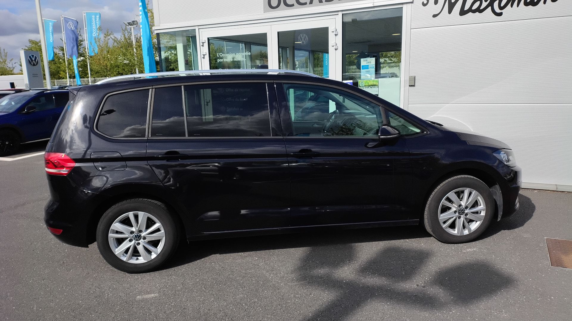 VOLKSWAGEN TOURAN