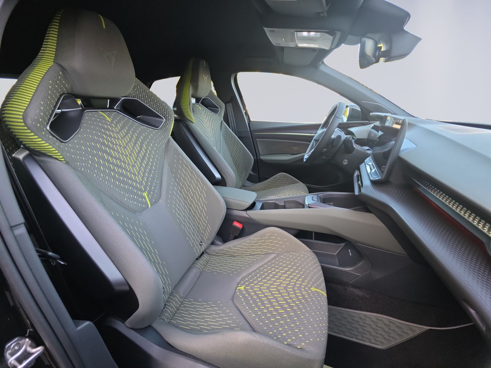 CUPRA RAVAL