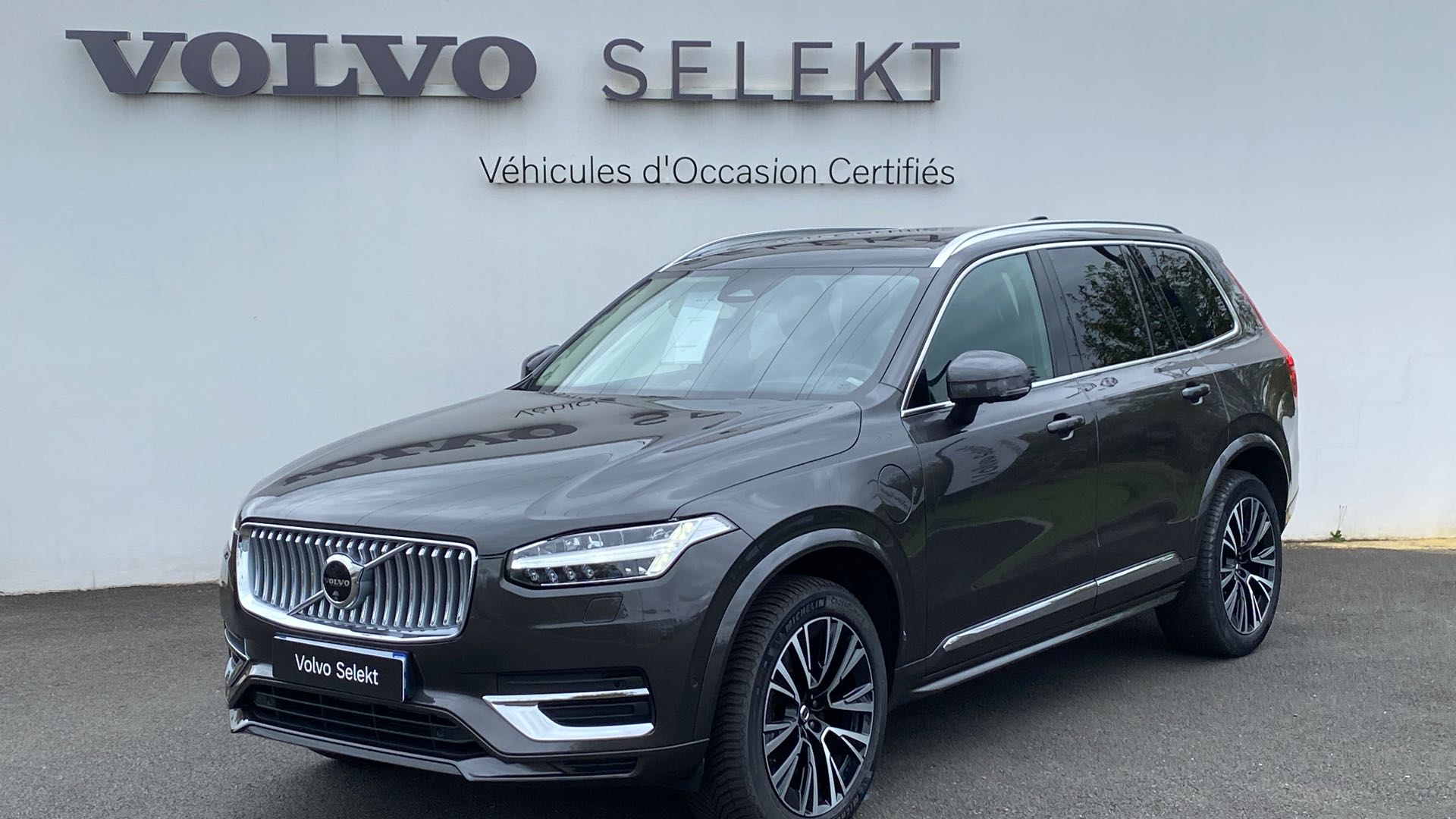 VOLVO XC90