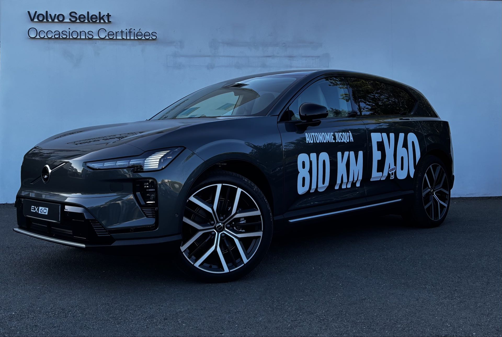VOLVO EX60