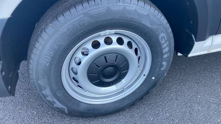 Voitures neuves VOLKSWAGEN UTILITAIRES CRAFTER VAN BUSINESS Clermont-Ferrand