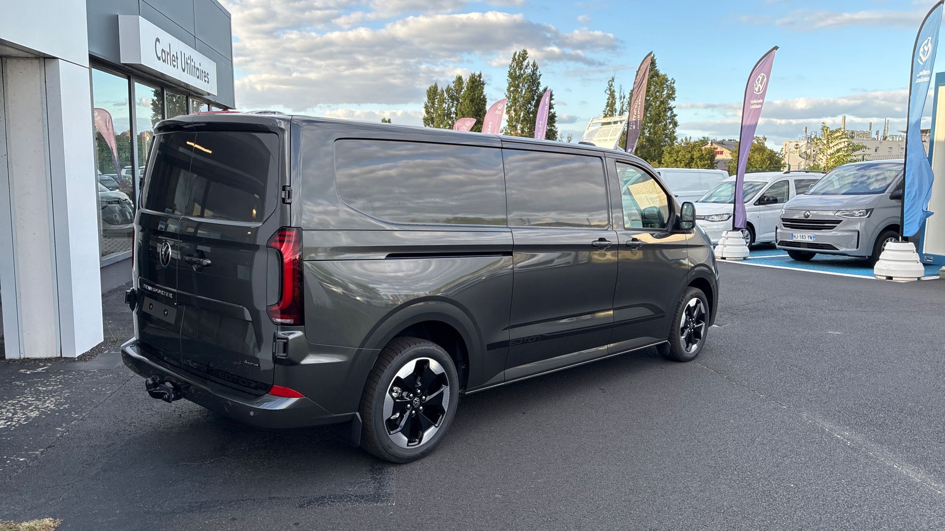 Voitures neuves VOLKSWAGEN UTILITAIRES TRANSPORTER VAN EDITION Clermont-Ferrand