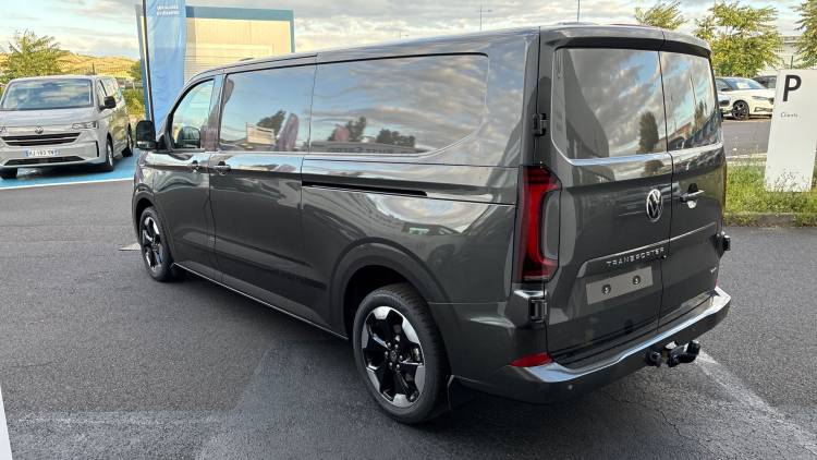 Voitures neuves VOLKSWAGEN UTILITAIRES TRANSPORTER VAN EDITION Clermont-Ferrand