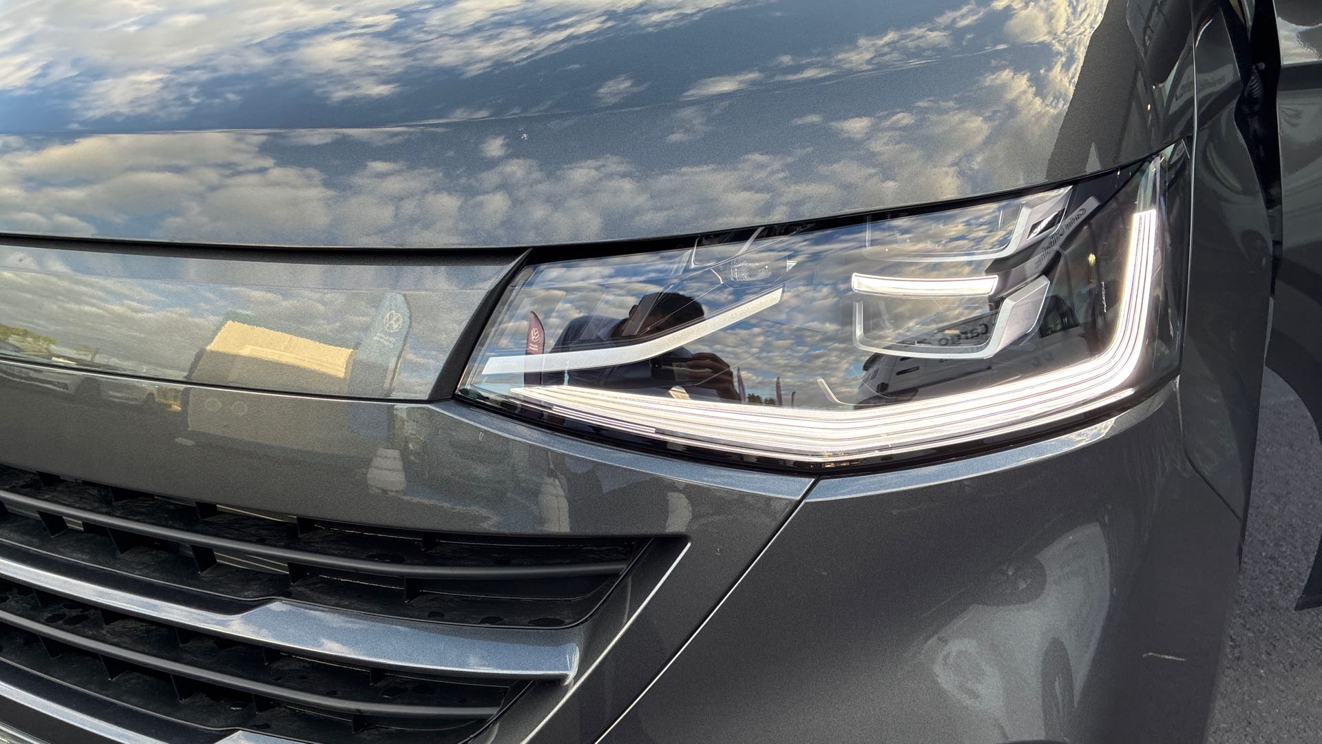 Voitures neuves VOLKSWAGEN UTILITAIRES TRANSPORTER VAN EDITION Clermont-Ferrand