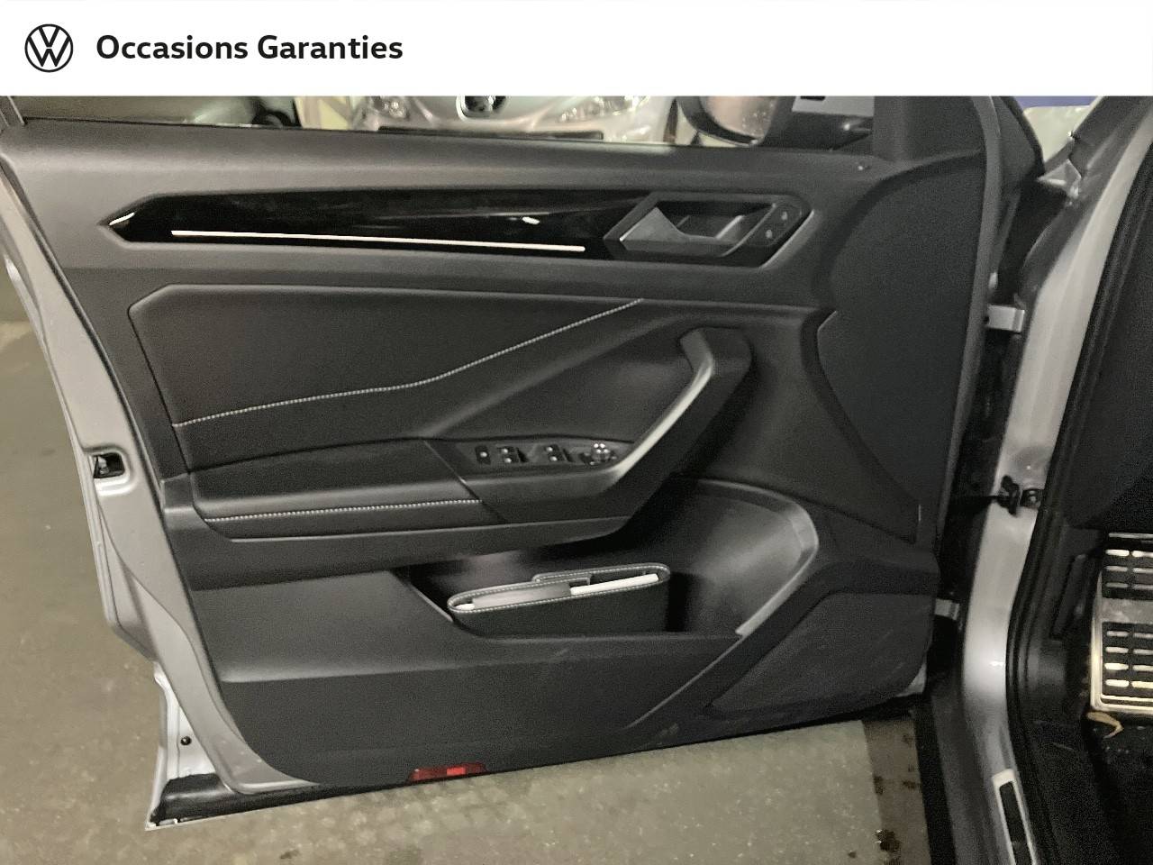 Voitures neuves VOLKSWAGEN T-ROC R-Line Paris