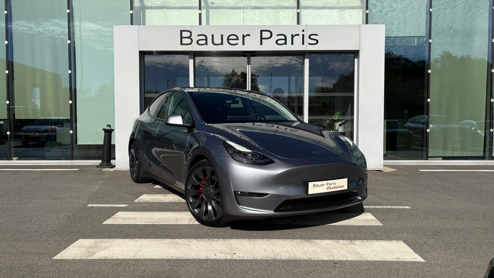 TESLA MODEL Y