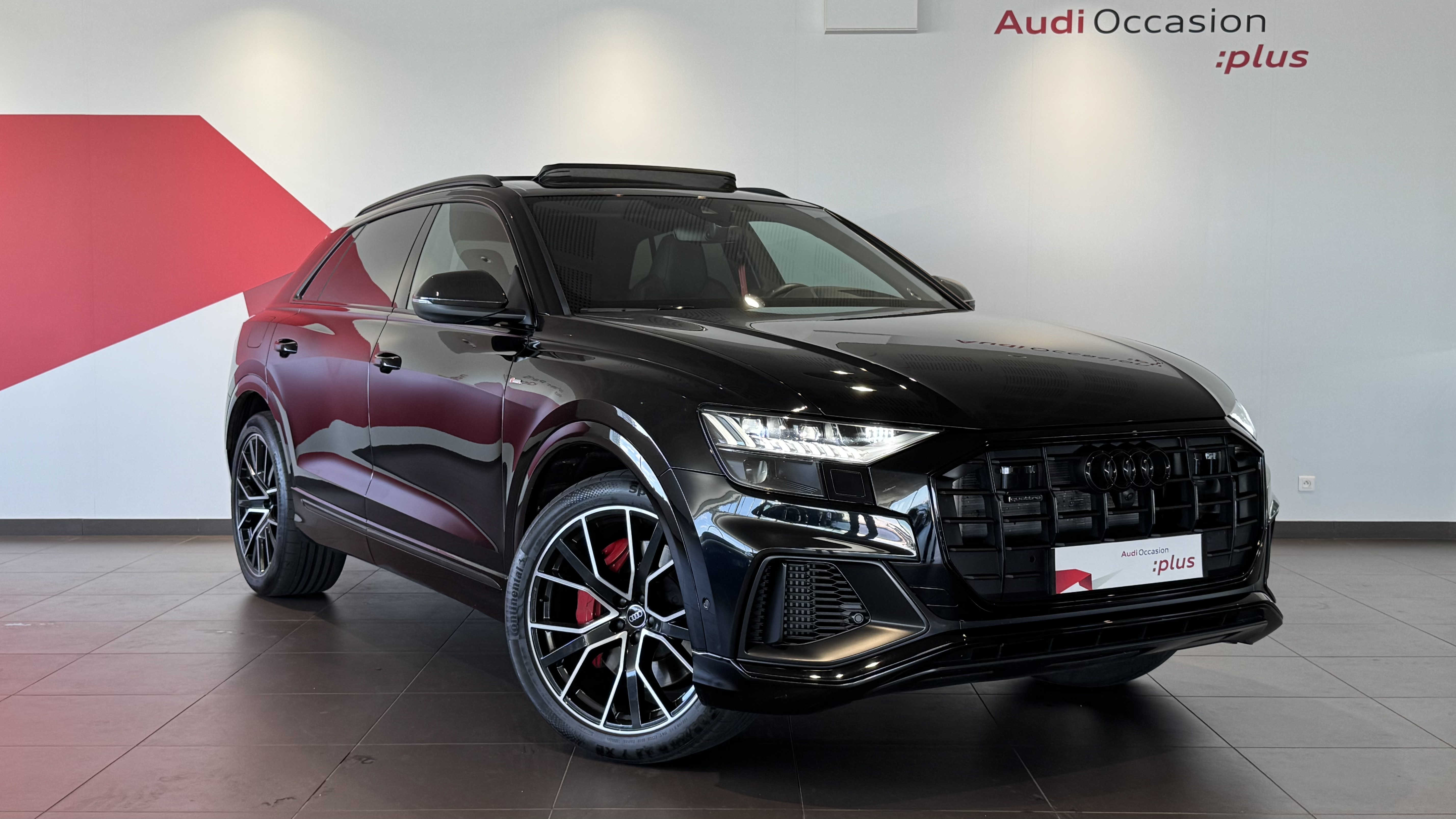 AUDI Q8