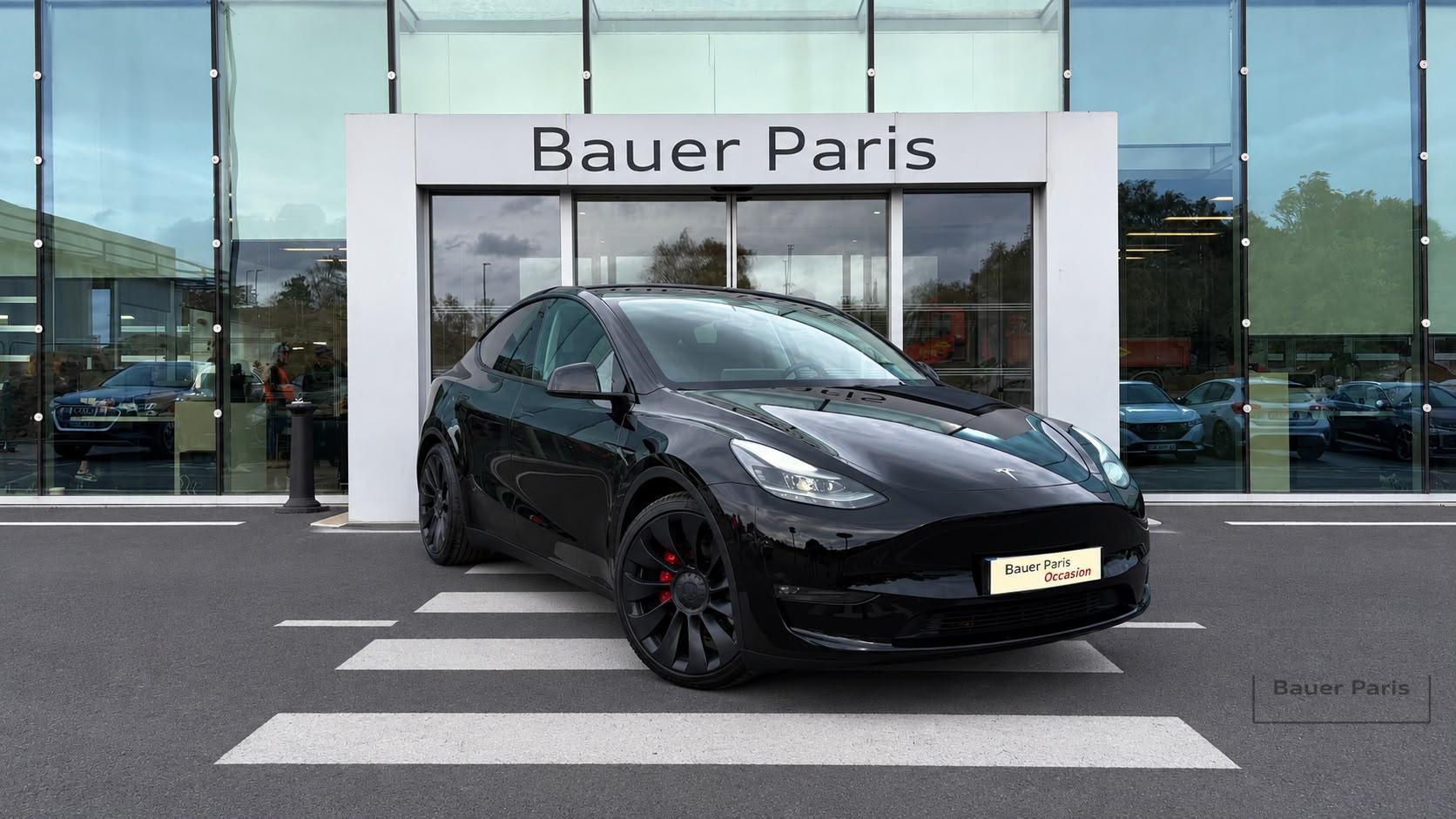 TESLA MODEL Y