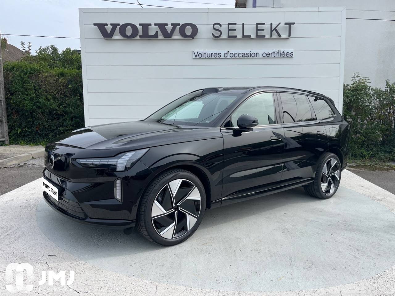 Volvo EX90