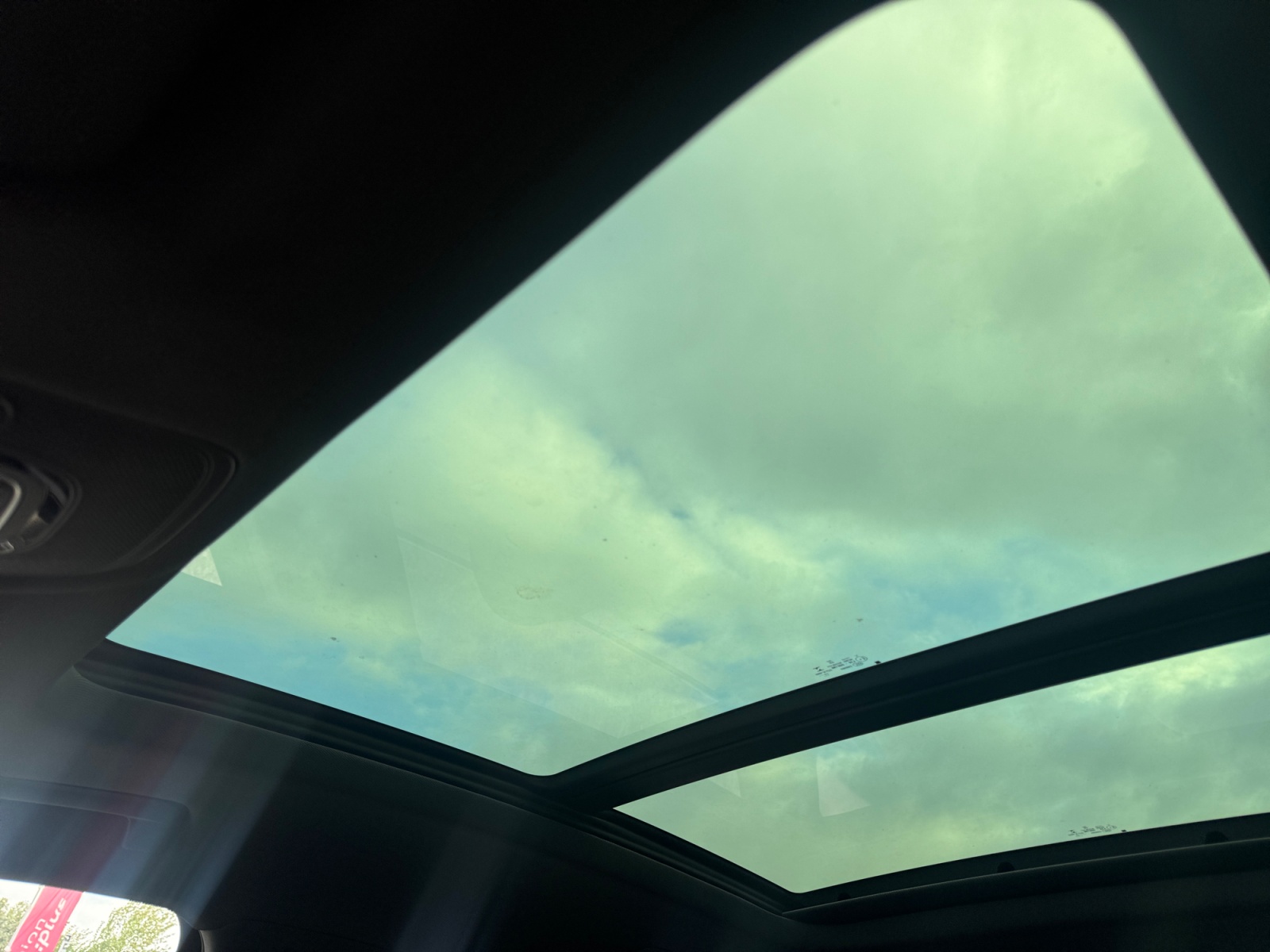 AUDI E TRON+SPORTBACK