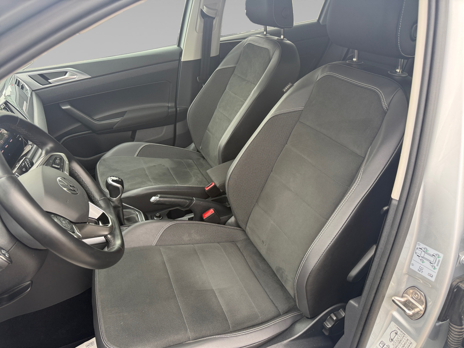VOLKSWAGEN POLO INTERIEUR+PASSAGER