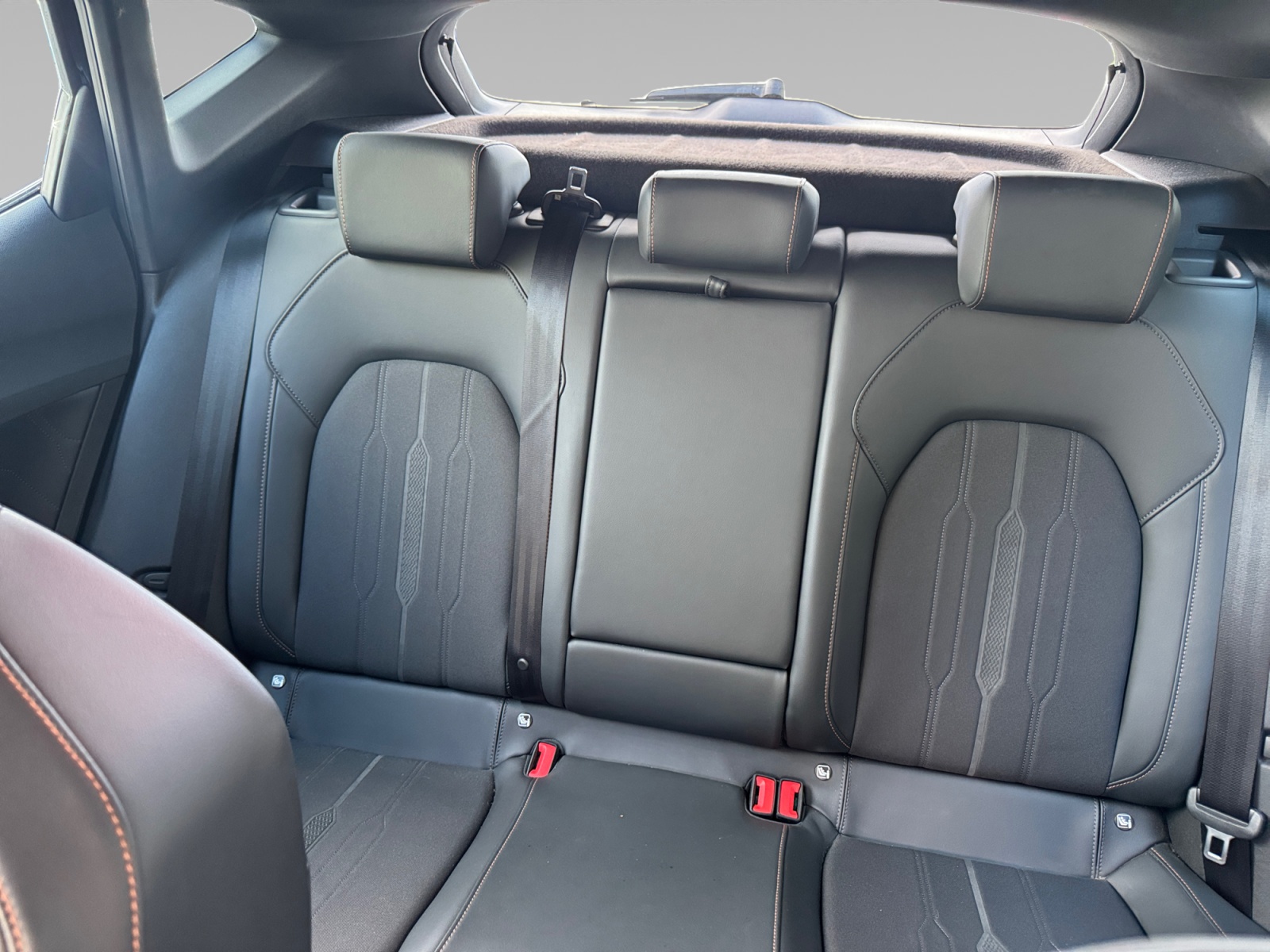 CUPRA FORMENTOR SIEGE+ARRIERE+GAUCHE