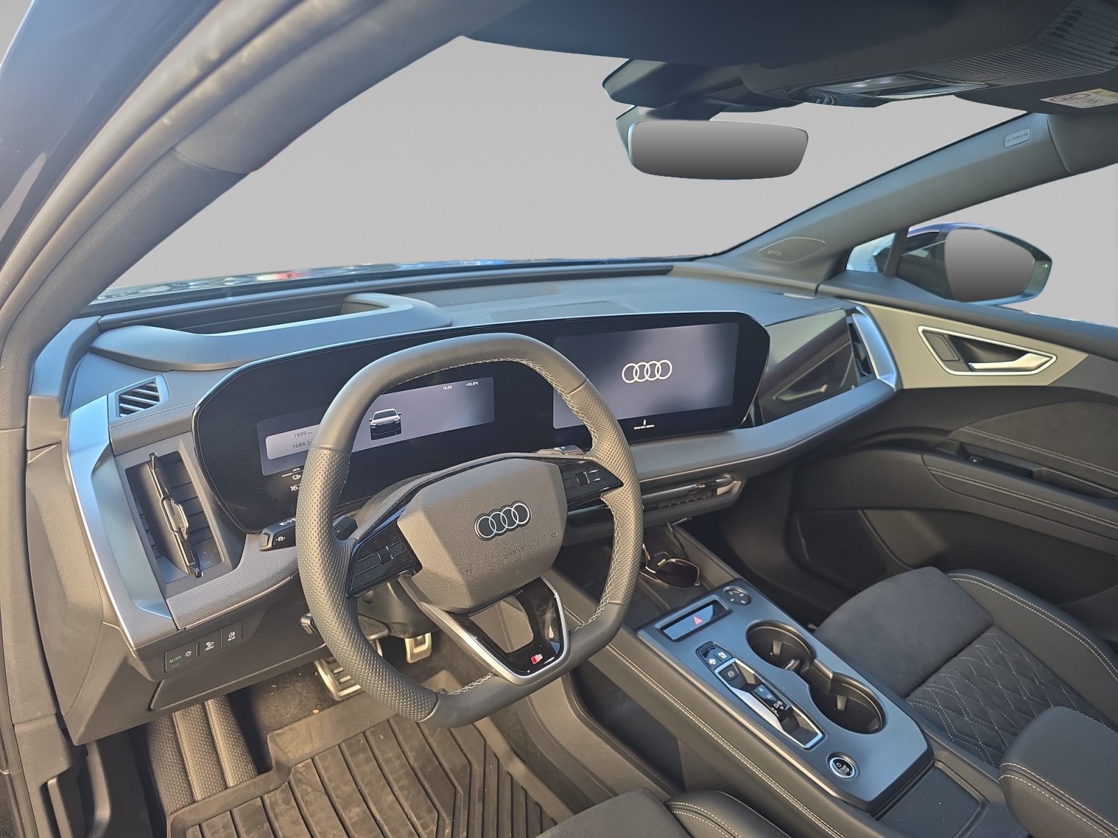AUDI Q4+E TRON+SPORTBACK SIEGE+AVANT+PASSAGER