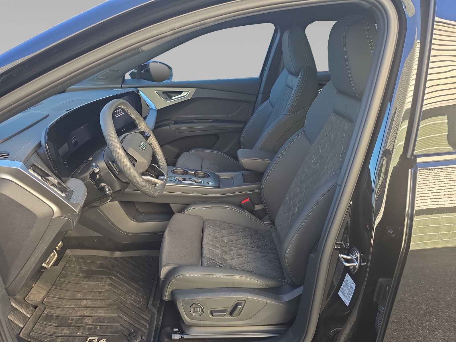 AUDI Q4+E TRON+SPORTBACK INTERIEUR+CONDUCTEUR