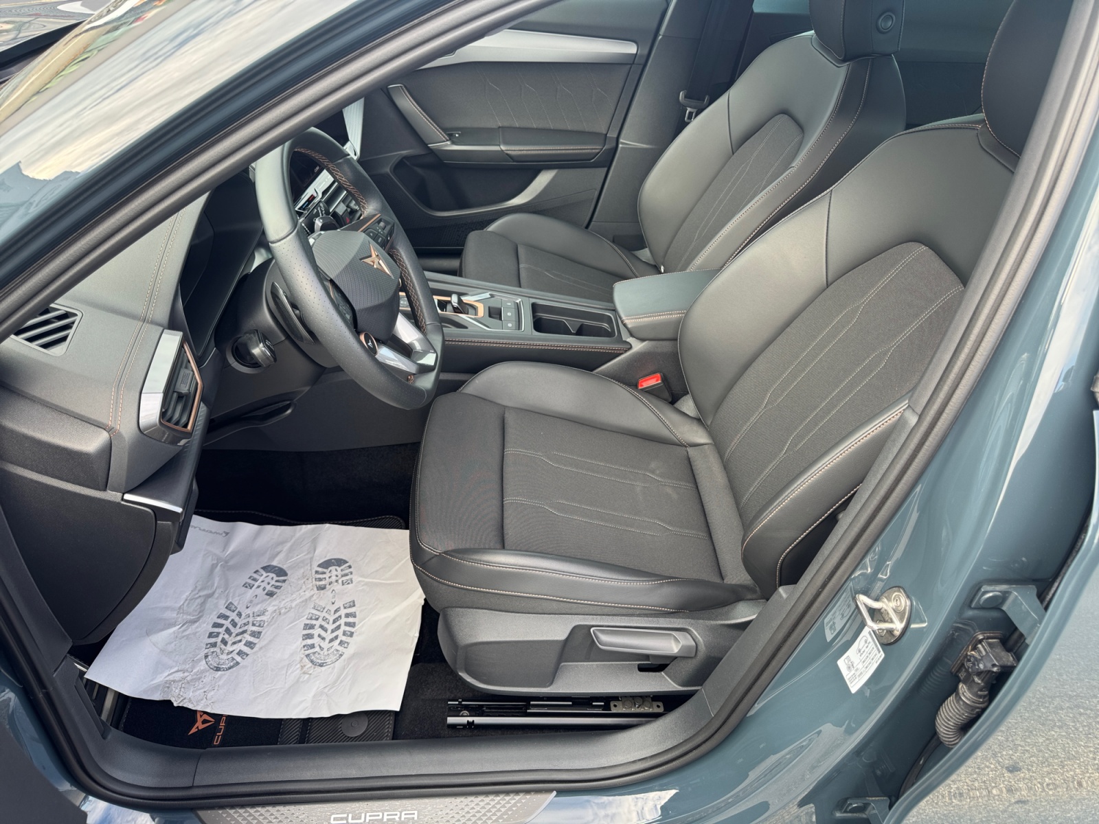 CUPRA FORMENTOR INTERIEUR+CONDUCTEUR