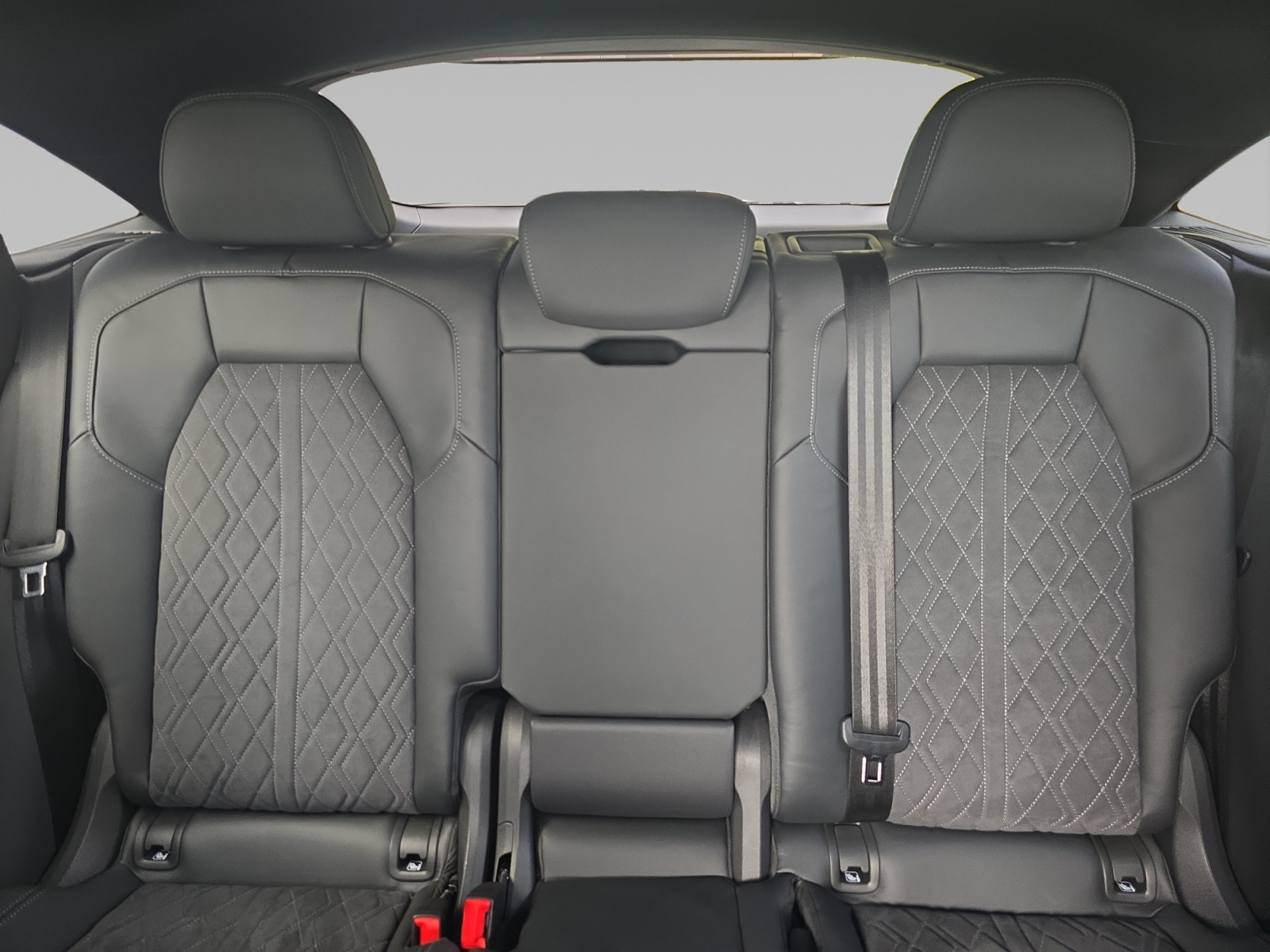 AUDI Q5+SPORTBACK SIEGE+ARRIERE+GAUCHE