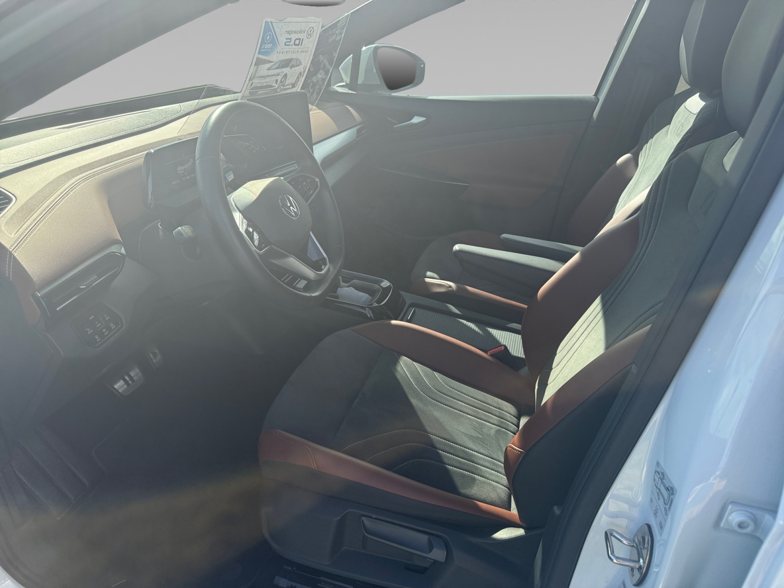 VOLKSWAGEN ID5 INTERIEUR+CONDUCTEUR