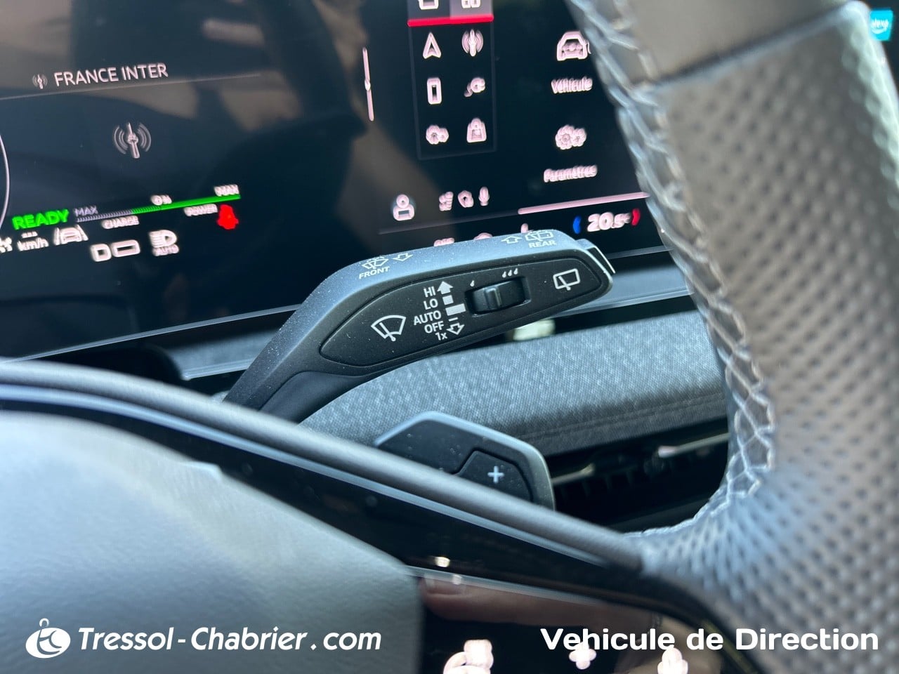 AUDI Q6+E TRON