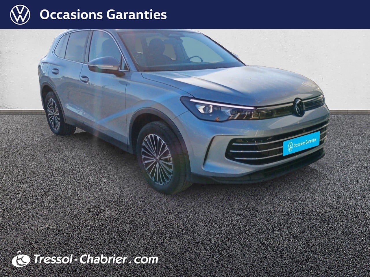 VOLKSWAGEN TIGUAN 34+AVANT+DROIT