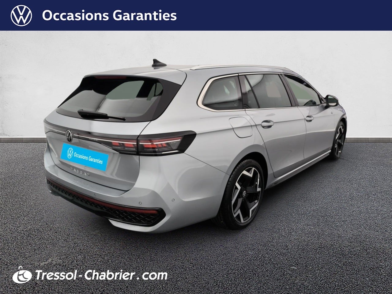 VOLKSWAGEN PASSAT 34+ARRIERE+DROIT