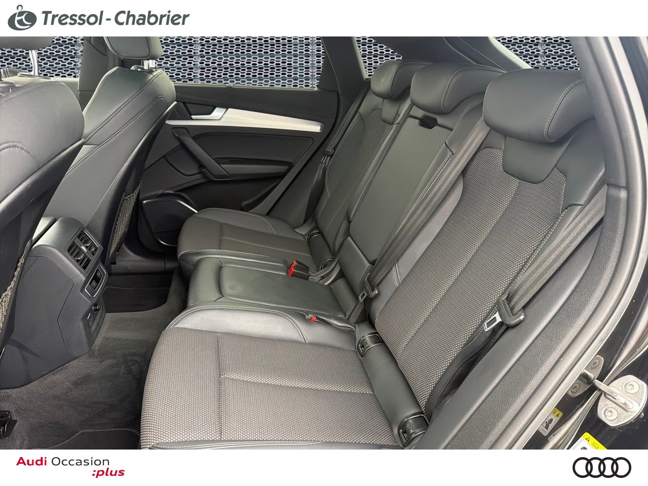 AUDI Q5+SPORTBACK SIEGE+ARRIERE+GAUCHE