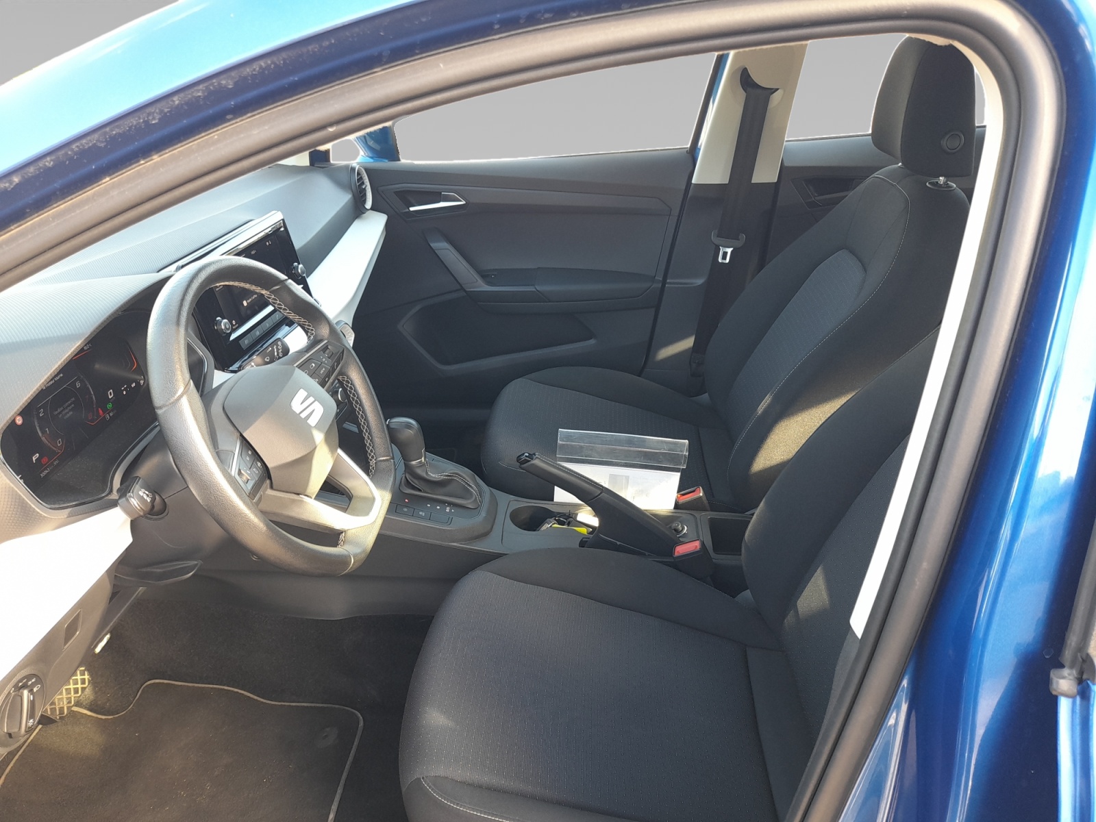 SEAT IBIZA INTERIEUR+CONDUCTEUR
