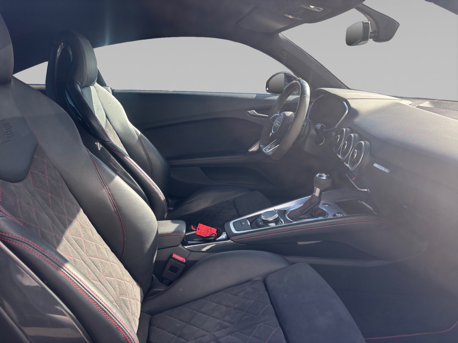 AUDI TT+COUPE INTERIEUR+PASSAGER