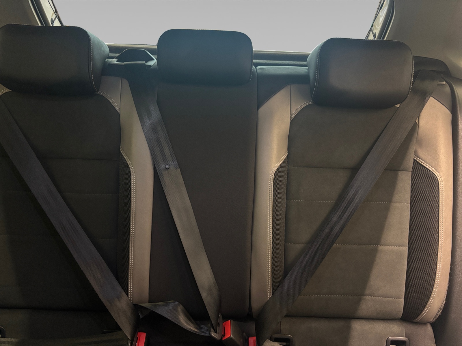 VOLKSWAGEN POLO SIEGE+ARRIERE+GAUCHE