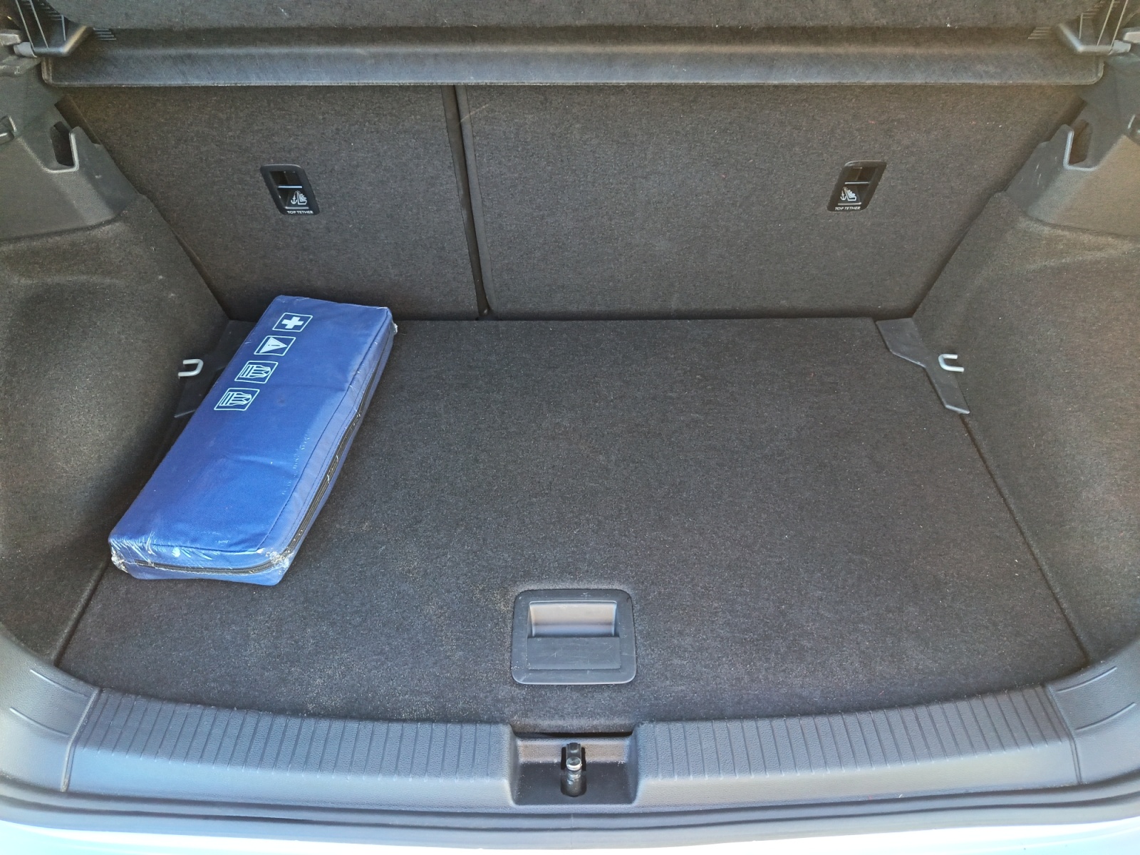 VOLKSWAGEN T CROSS
